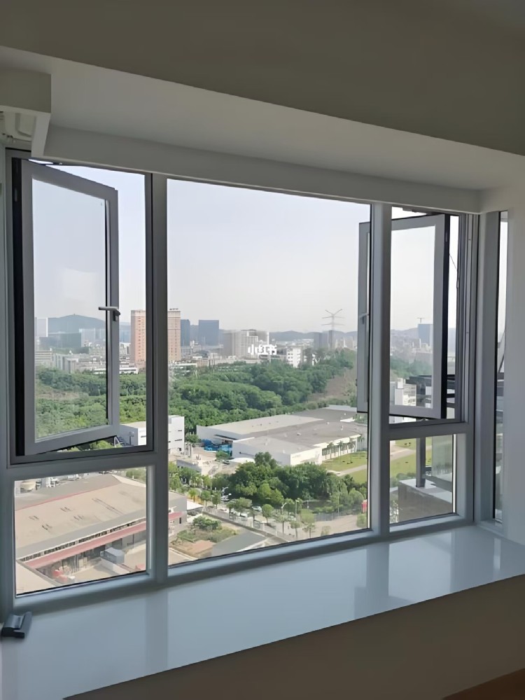 Aluminum alloy heat insulation bridge casement window